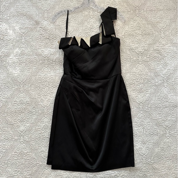 Max and Cleo Ruffle One Shoulder Cocktail Dress Black / Cream Size Small - Picture 9 of 11